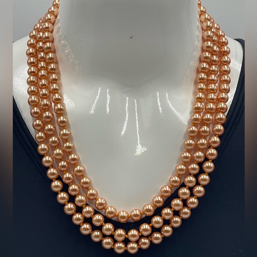 32" Peach Colored Infinity Hand Knotted
Pearl Necklace